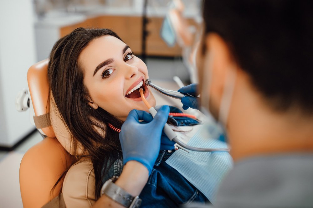 Cosmetic Smile Makeover veneers session