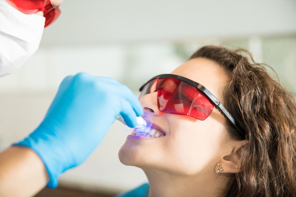 Clinical Teeth Whitening treatment lounge